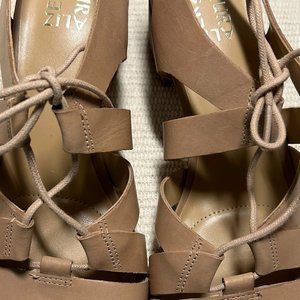 Naturalizer size 10 Gingersnap